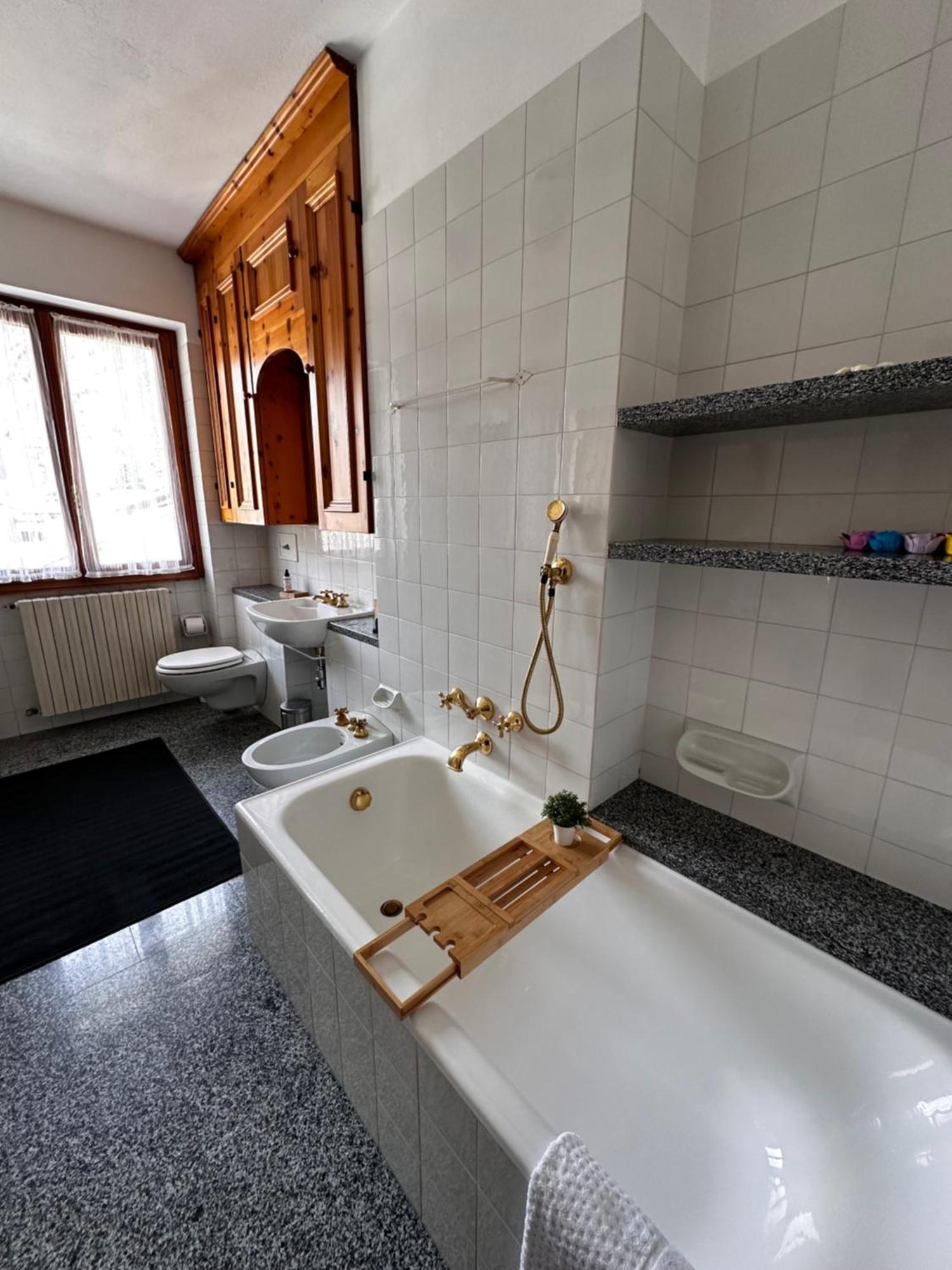 Ampio Appartamento Con Vista “Casa Magro” Tirano Εξωτερικό φωτογραφία